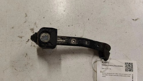 Volvo v60 front left - front,