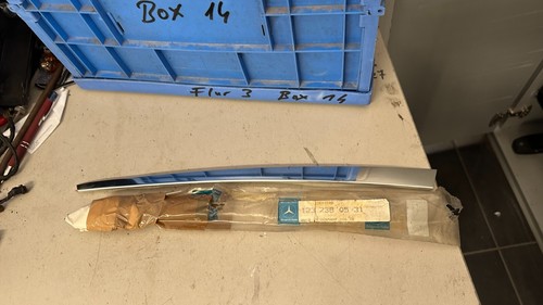 Genuine mercedes s123 - mercedes, w123